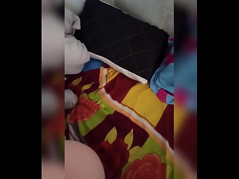 ❤️ Nire gelakidea etxean bakarrik geratzen da, bere senarra oporretara joaten delako eta nik izorratzeko eta ipurdia esnez betetzeko aprobetxatzen dut ❤️❌ Sexu bideoa gurean eu.high-pass.ru ☑